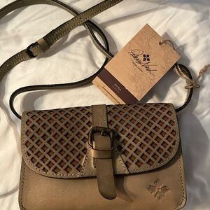 Patricia Nash Over The Shoulder/Clutch Handbag Oliver